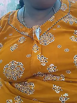 Snapshot of geetha431 chatting on June 9, 2026, 12:44 am geetha431 online show from June 9, 2026, 12:44 am