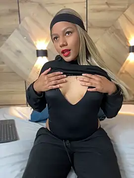 MiaBlonde1 online show from June 5, 2026, 11:05 am