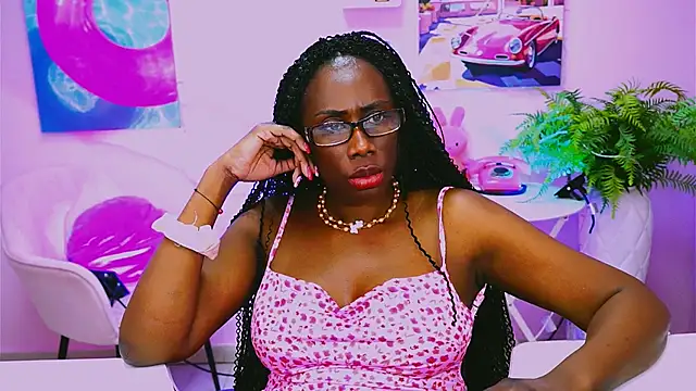 Snapshot of naomicampbi chatting on May 24, 2026, 10:09 am naomicampbi online show from May 24, 2026, 10:09 am