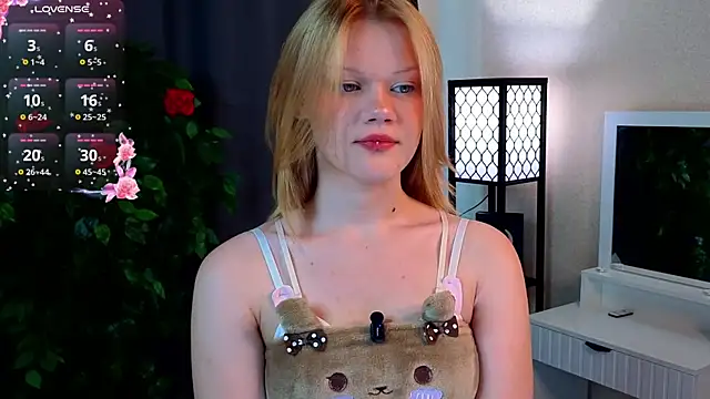SummerGergely online show from June 9, 2026, 2:01 am