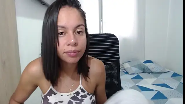 Valeria Santos  online show from June 10, 2026, 2:38 pm