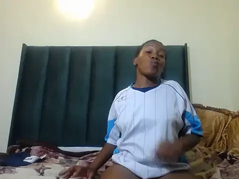 TypicalBaddiex online show from May 25, 2026, 6:36 pm