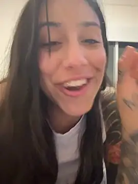 morenitttta online show from May 26, 2026, 2:51 am