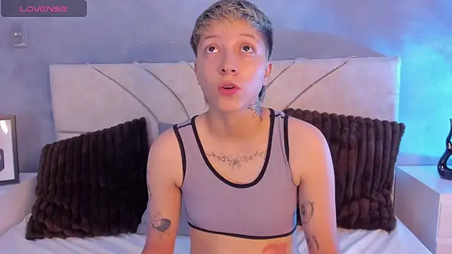 vane grey online show from June 10, 2026, 6:07 pm