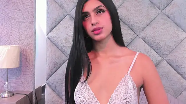 Snapshot of LilithDesire_ chatting on June 7, 2026, 4:55 pm LilithDesire online show from June 7, 2026, 4:55 pm