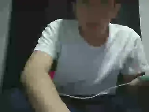 Snapshot of alejolion chatting on June 4, 2026, 2:17 am alejolion online show from June 4, 2026, 2:17 am