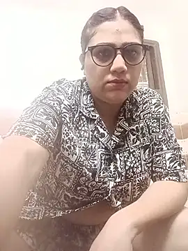 yourchahat27 online show from May 22, 2026, 5:40 pm