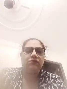 yourchahat27 online show from May 25, 2026, 10:38 pm