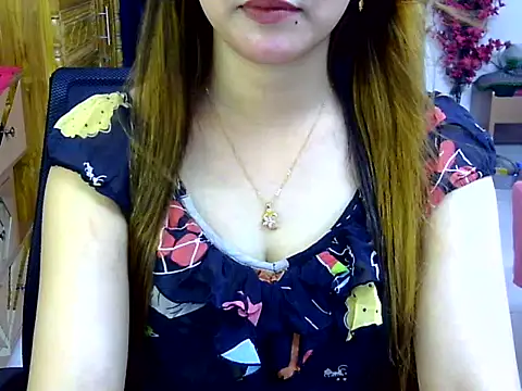 Snapshot of Adiba_Obu_20 chatting on June 6, 2026, 6:56 pm Adiba Obu 20 online show from June 6, 2026, 6:56 pm