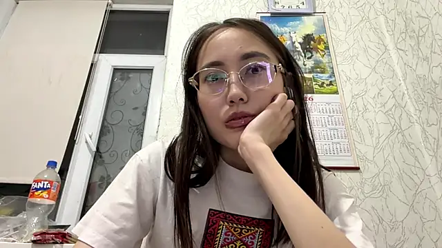 Snapshot of VickieTrudo chatting on June 5, 2026, 9:09 pm VickieTrudo online show from June 5, 2026, 9:09 pm