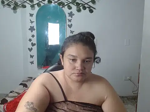 lucero chuvy online show from June 6, 2026, 1:05 pm