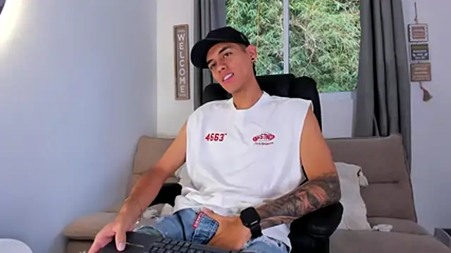 NickCopeer  online show from June 4, 2026, 12:22 pm