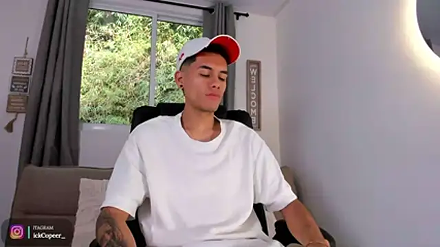 NickCopeer  online show from June 7, 2026, 12:31 pm