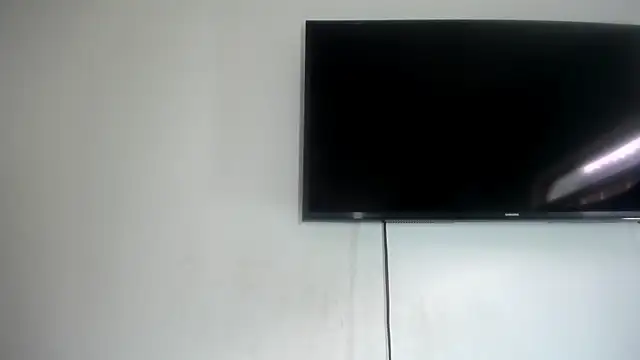 Snapshot of Fox_Loves chatting on June 9, 2026, 8:42 pm Fox Loves online show from June 9, 2026, 8:42 pm