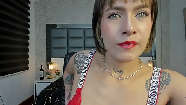 Snapshot of Mrs_Regina_clk chatting on June 6, 2026, 4:06 am Mrs Regina clk online show from June 6, 2026, 4:06 am