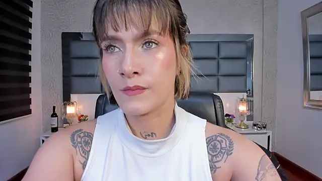Snapshot of Mrs_Regina_clk chatting on June 9, 2026, 3:07 am Mrs Regina clk online show from June 9, 2026, 3:07 am