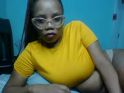 Tatianaluu online show from May 30, 2026, 6:21 am