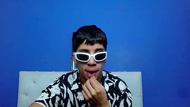 Snapshot of jl_brayan12 chatting on June 4, 2026, 6:47 pm jl brayan12 online show from June 4, 2026, 6:47 pm