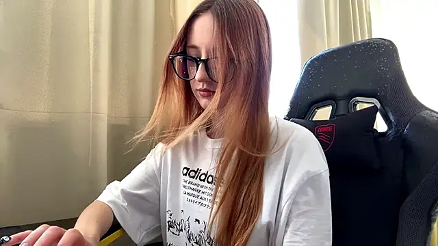 Sunshine Kira online show from May 31, 2026, 7:15 am