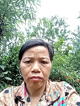 Snapshot of Elfledaa chatting on June 4, 2026, 7:25 am Elfledaa online show from June 4, 2026, 7:25 am