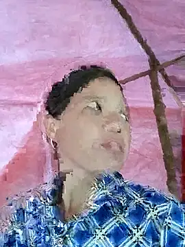 Snapshot of Elfledaa chatting on June 10, 2026, 12:44 am Elfledaa online show from June 10, 2026, 12:44 am