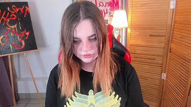kira888soon online show from June 3, 2026, 8:06 am