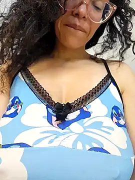 LUCI LOVE online show from December 4, 2024, 11:41 am