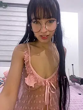 JeyLuxx online show from June 9, 2026, 6:03 am