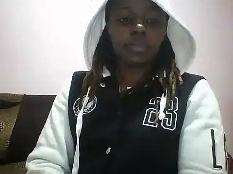cuteberyle online show from June 3, 2026, 7:41 pm