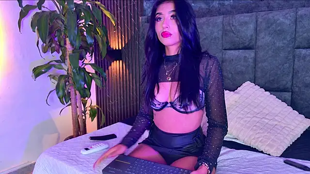 Snapshot of Zara_lim chatting on June 13, 2026, 6:28 pm Zara lim online show from June 13, 2026, 6:28 pm