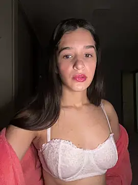 julhya duarte online show from June 1, 2026, 9:33 am