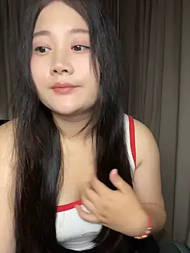Luckysisi-s online show from May 29, 2026, 1:31 pm