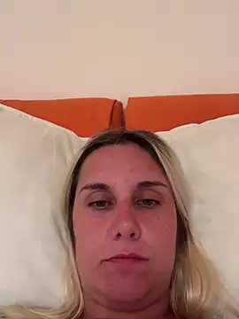 Sofia beee online show from May 26, 2026, 12:06 am