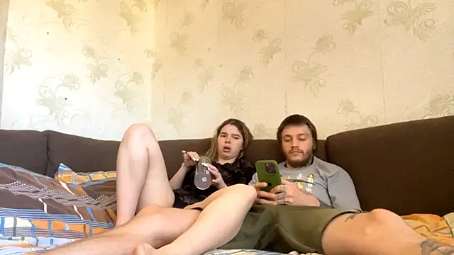 Passion Couple  online show from June 8, 2026, 7:09 am
