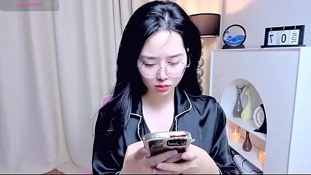 miuu6868 online show from June 8, 2026, 2:12 am