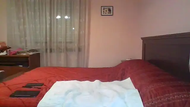 ItalianBigBoobs online show from September 25, 2025, 7:28 pm