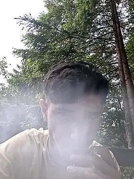 AlexVrXxx1 online show from June 10, 2026, 2:05 pm