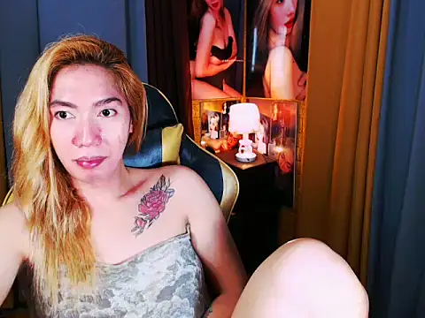 Snapshot of sexynaughtychristinaxx chatting on June 1, 2026, 6:20 pm sexynaughtychristinaxx online show from June 1, 2026, 6:20 pm