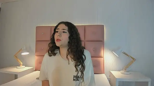 emaflorezz online show from June 11, 2026, 5:33 pm