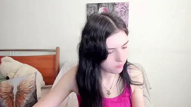 Kira Devi online show from June 8, 2026, 12:27 pm