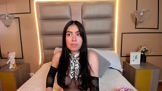 CARLA FERRERM online show from June 2, 2026, 7:27 pm