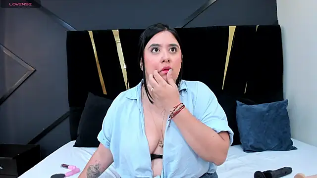 Snapshot of maite_graay chatting on June 1, 2026, 12:51 pm maite graay online show from June 1, 2026, 12:51 pm