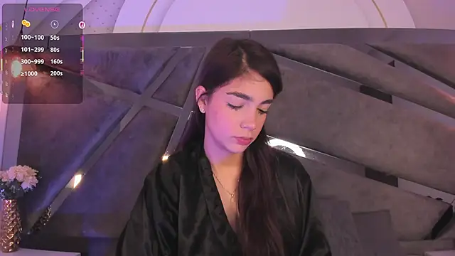 Snapshot of Bella_Fiorelli chatting on June 10, 2026, 11:53 am Bella Fiorelli online show from June 10, 2026, 11:53 am