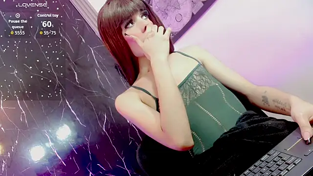 Snapshot of mirandad_ponce_ chatting on May 27, 2026, 12:02 pm mirandad ponce online show from May 27, 2026, 12:02 pm