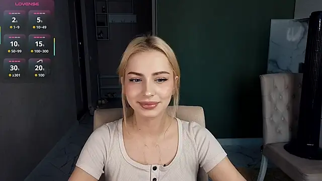 Snapshot of fruktozzkaa chatting on June 9, 2026, 7:20 am fruktozzkaa online show from June 9, 2026, 7:20 am