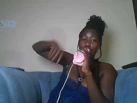 Snapshot of Silky_aura chatting on May 26, 2026, 10:17 pm Silky aura online show from May 26, 2026, 10:17 pm