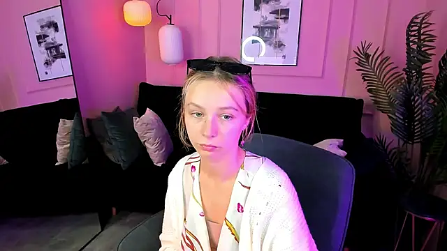 ivy blare online show from June 9, 2026, 2:06 pm