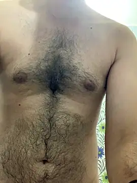 WildloveDuo online show from June 7, 2026, 7:56 am