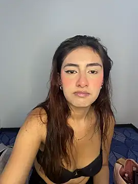 Snapshot of velariasoft_ chatting on June 5, 2026, 4:56 pm velariasoft online show from June 5, 2026, 4:56 pm