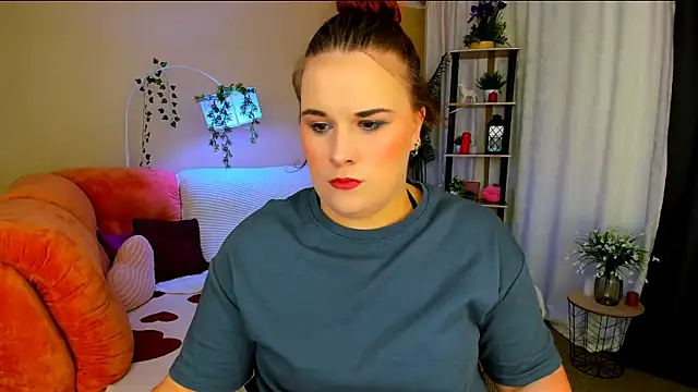 OliviaTwens online show from June 5, 2026, 3:13 am